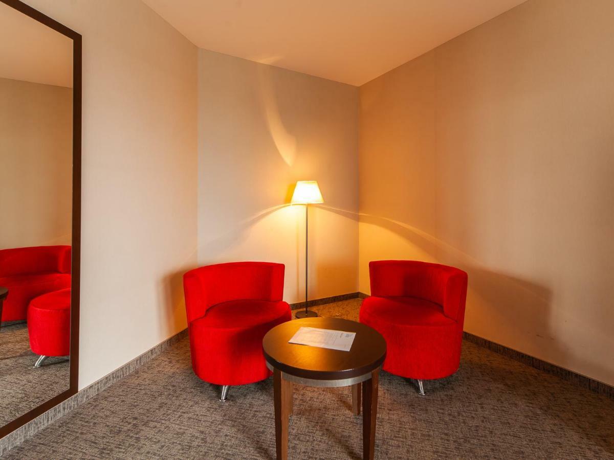 Apartament Hotelowy Delux W Kolobrzegu Ul Kosciuszki 16 Pobyt 7 Nocy 20 Procent Rabatu ,4 Dni 10 Procent Rabatu Kültér fotó